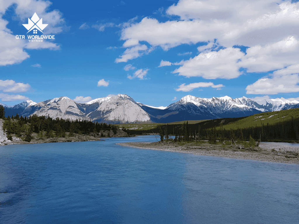 Tỉnh bang Saskatchewan sở hữu hồ nước trong xanh