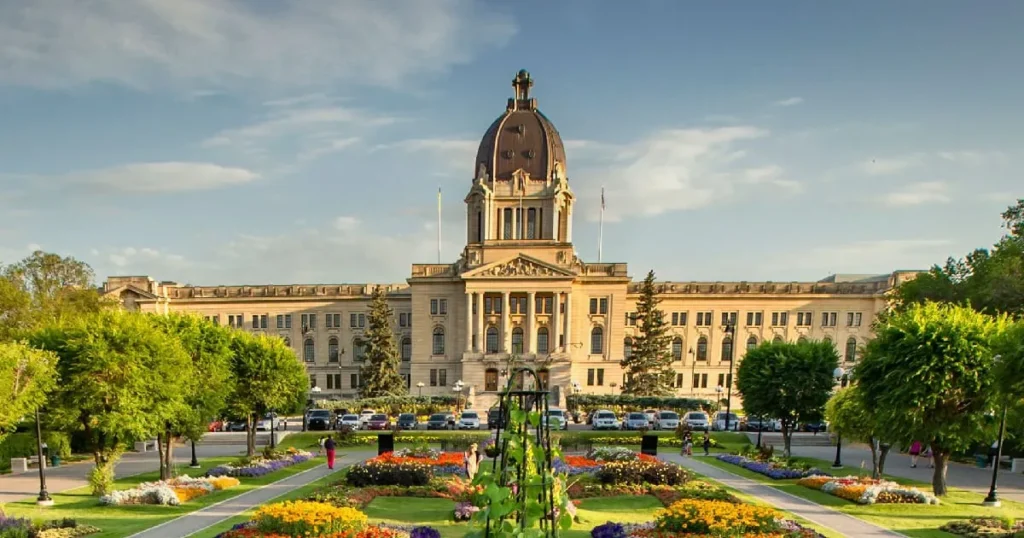 Đầu tư Định Cư Canada tại tỉnh bang SaskatchewanCả Gia Đình