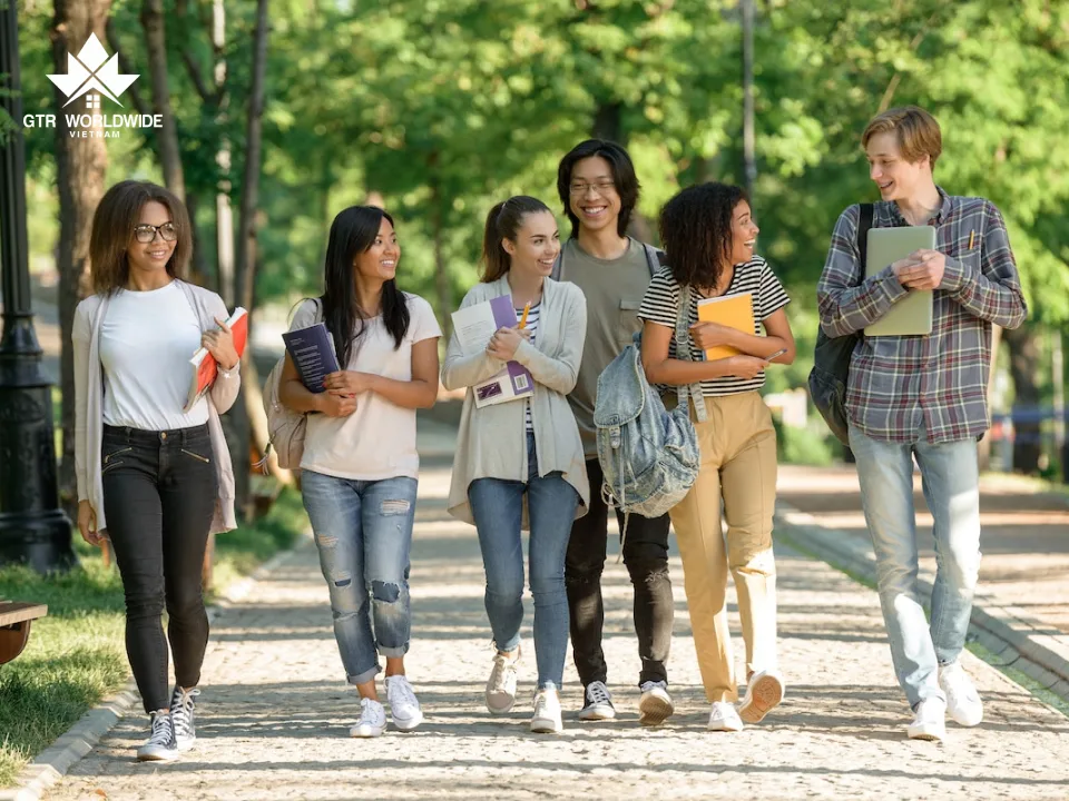 sinh viên quốc tế xin visa du học canada