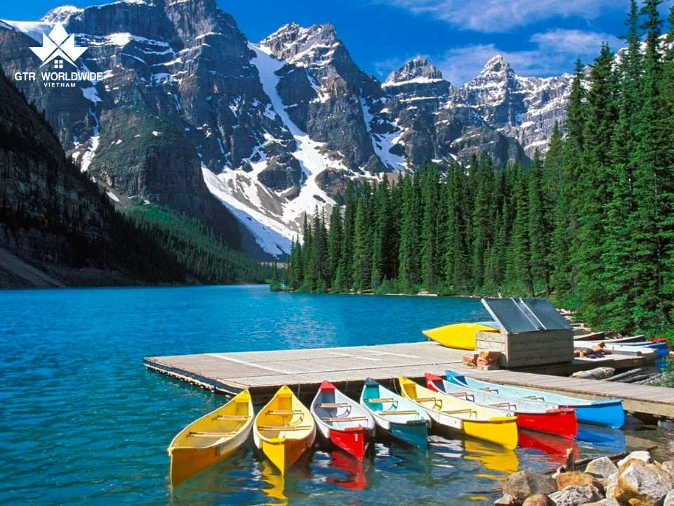 xin visa du lịch canada để khám phá cảnh quan xinh đẹp