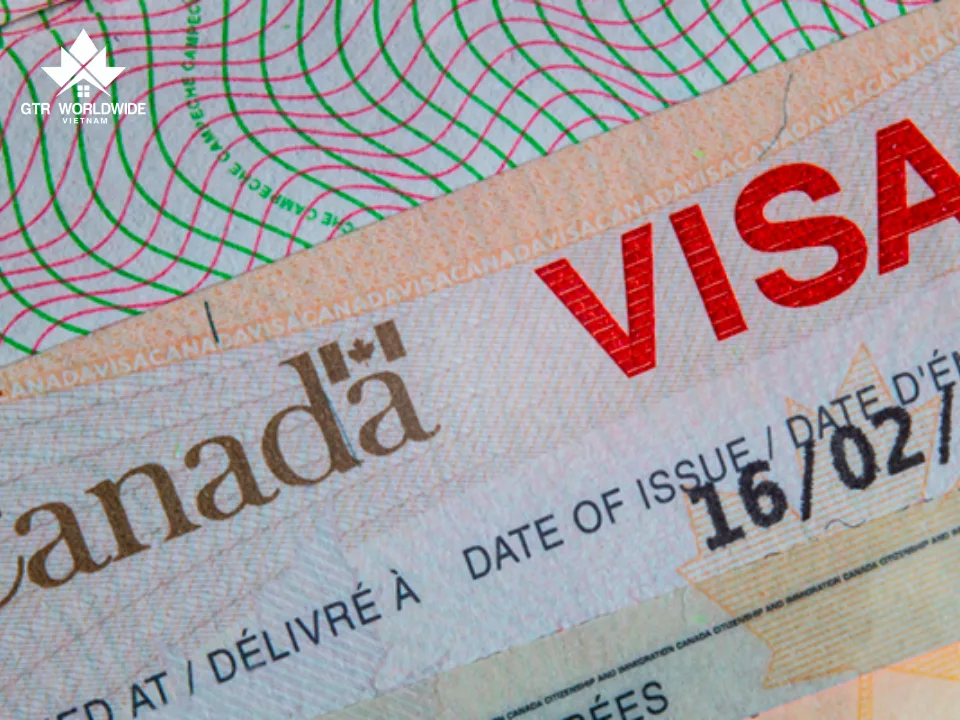 tự xin visa du lịch canada tự túc hoặc qua trung gian