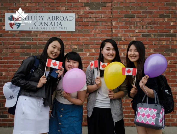 ứng viên lựa chọn các ngành du học canada phù hợp