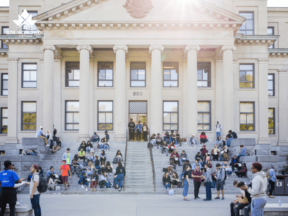 học bổng du học Canada thạc sĩ của đại học Ottawa
