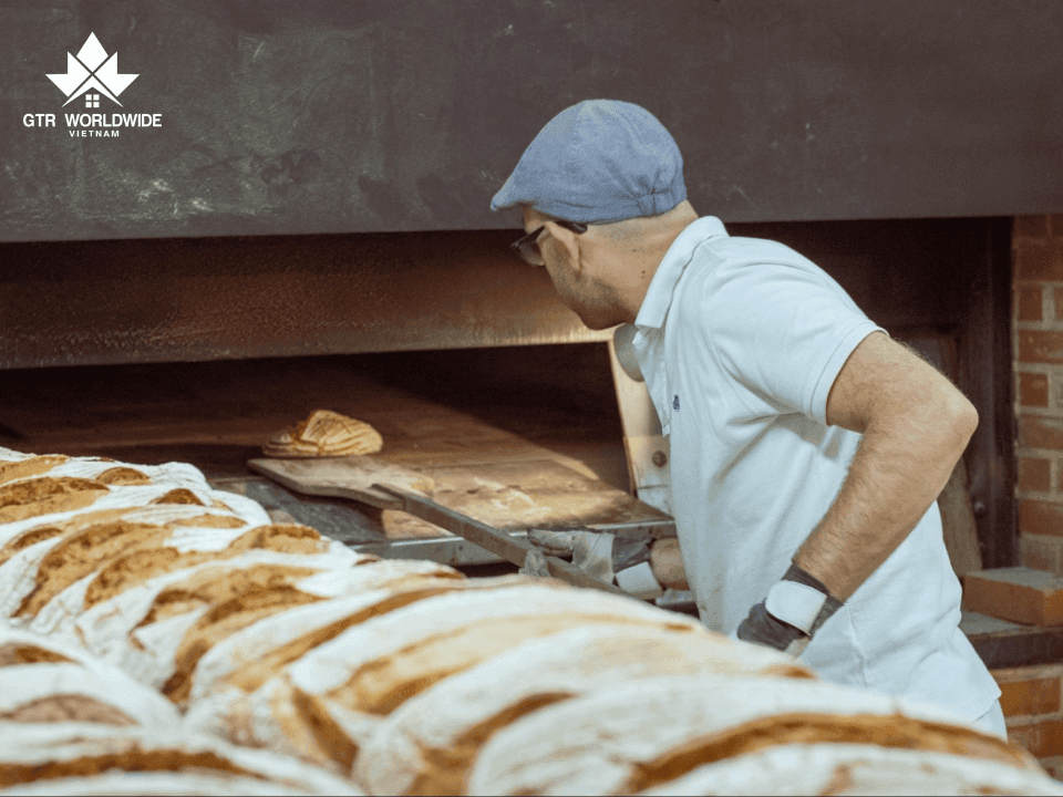 ứng viên có kinh nghiệm làm việc có lương khi định cư Canada nghề làm bánh