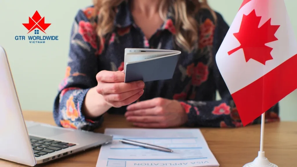 Canada lần đầu tiên áp đặt giới hạn với cư dân tạm trú 2024