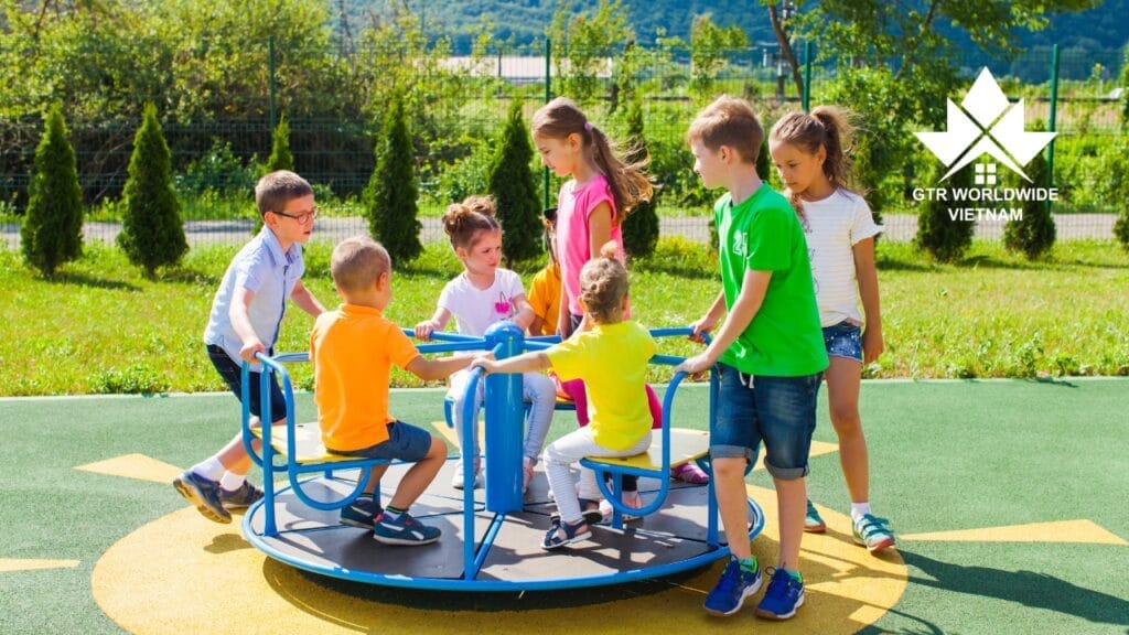 Chương trình thí điểm mới cung cấp con đường thường trú vĩnh viễn cho Người chăm sóc nước ngoài, được thông báo vào 06.2024