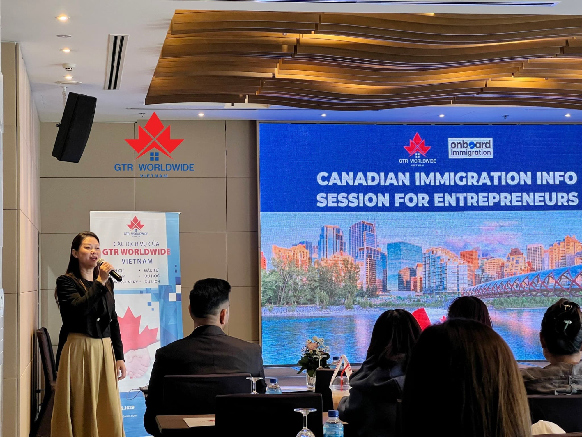 GTR Worldwide VN hỗ trợ khách hàng tham gia các chương trình định cư Canada tại Việt Nam