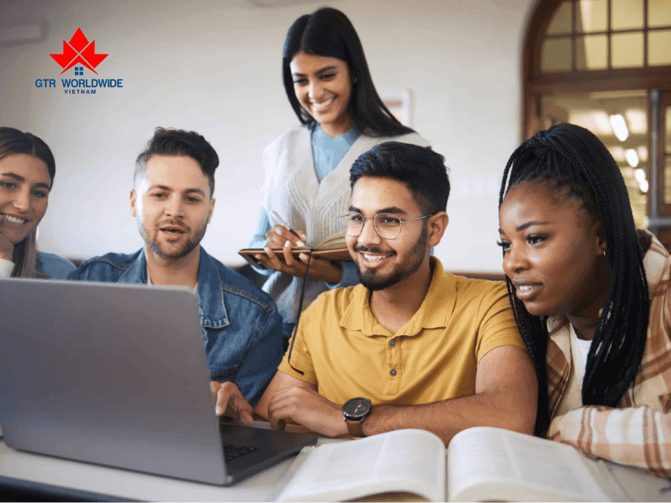 Du học sinh Canada có nhiều cơ hội việc làm sau chương trình học