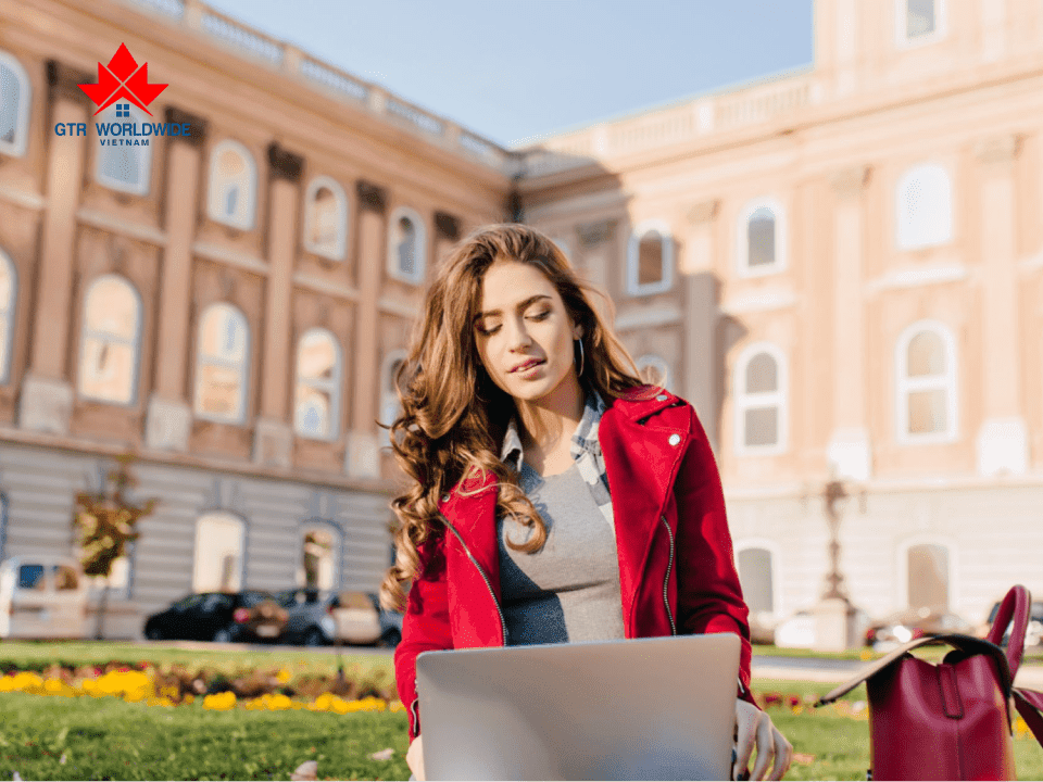 Checklist không thể thiếu cho sinh viên quốc tế khi du học tại Canada 3 Hiểu rõ quy định nhà trường là điều quan trọng khi du học Canada