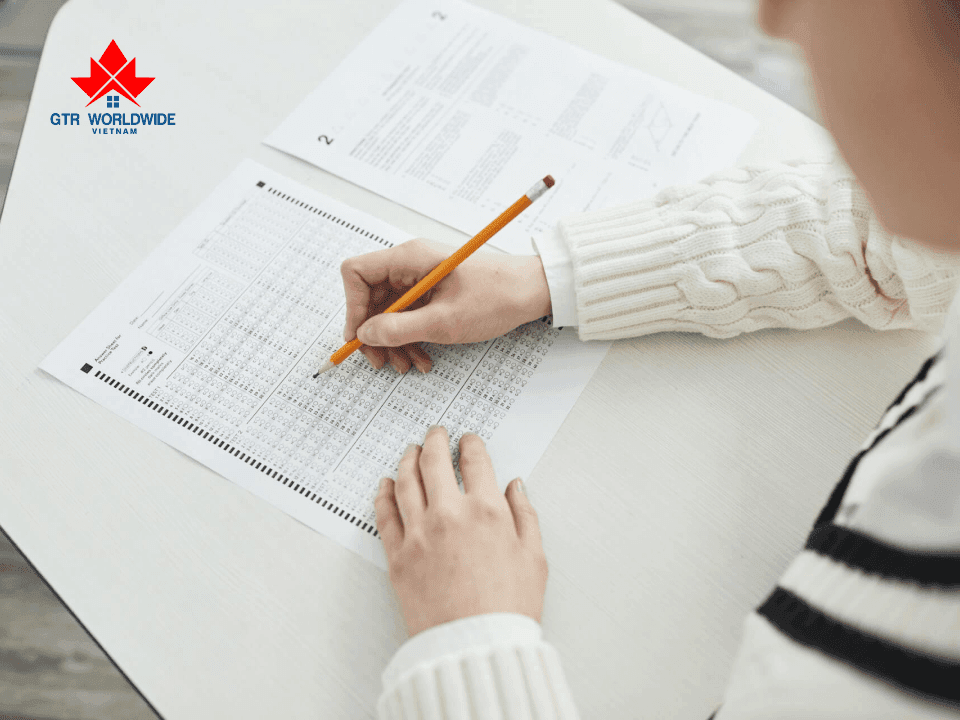 Checklist không thể thiếu cho sinh viên quốc tế khi du học tại Canada 2 Sinh viên cần tìm hiểu về các quy định thuê nhà trước khi có ý định du học