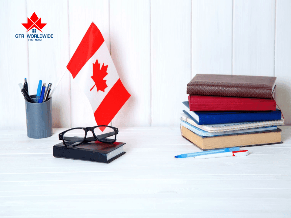 Checklist không thể thiếu cho sinh viên quốc tế khi du học tại Canada 1 Sinh viên quốc tế nên chuẩn bị kĩ trước khi bắt đầu du học tại Canada
