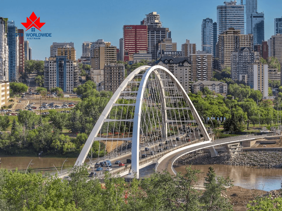 Tại Alberta, một căn nhà biệt lập ở Calgary là 710.000 đô la Canada