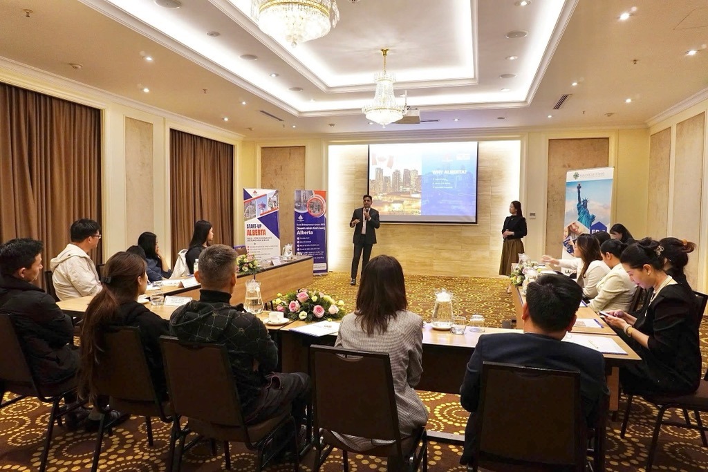 Chuỗi hội thảo định cư Mỹ - Canada tại 3 miền khép lại năm 2025 rực rỡ 8 gtrworldwide.com.vn