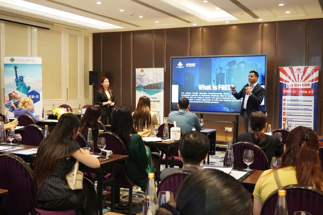 Chuỗi hội thảo định cư Mỹ - Canada tại 3 miền khép lại năm 2025 rực rỡ 2 gtrworldwide.com.vn